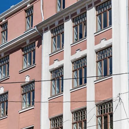 With Great Old Town Location *